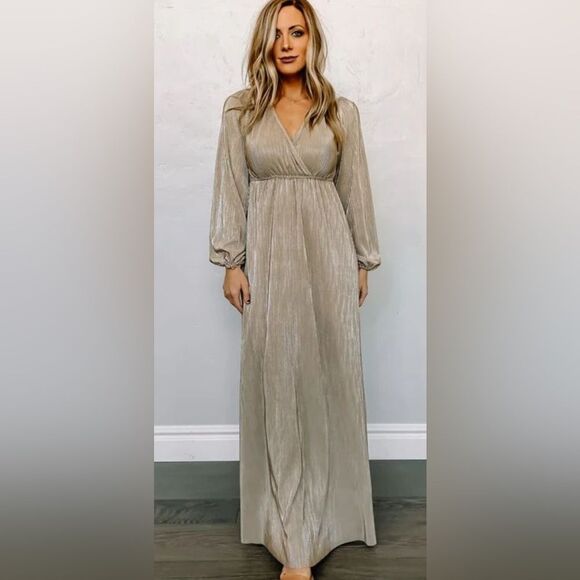 Baltic Born Venus Long Sleeve Pleated Maxi Dress In Gold Womens Size XS - Picture 1 of 6